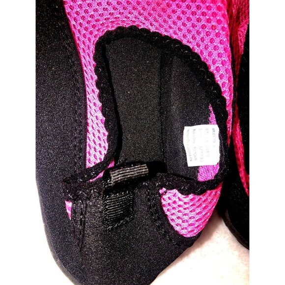 Water Shoes Woman's Pink Size 7-8 Good Condition - Picture 3 of 5